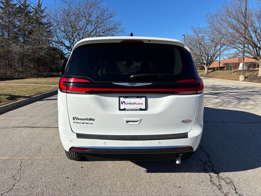 Used 2024 Chrysler Pacifica Touring L - BraunAbility Side Entry Entry In Floor Automatic Ramp