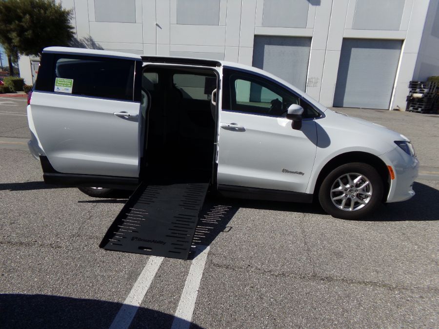 California Wheelchair Vans for Sale | MobilityWorks
