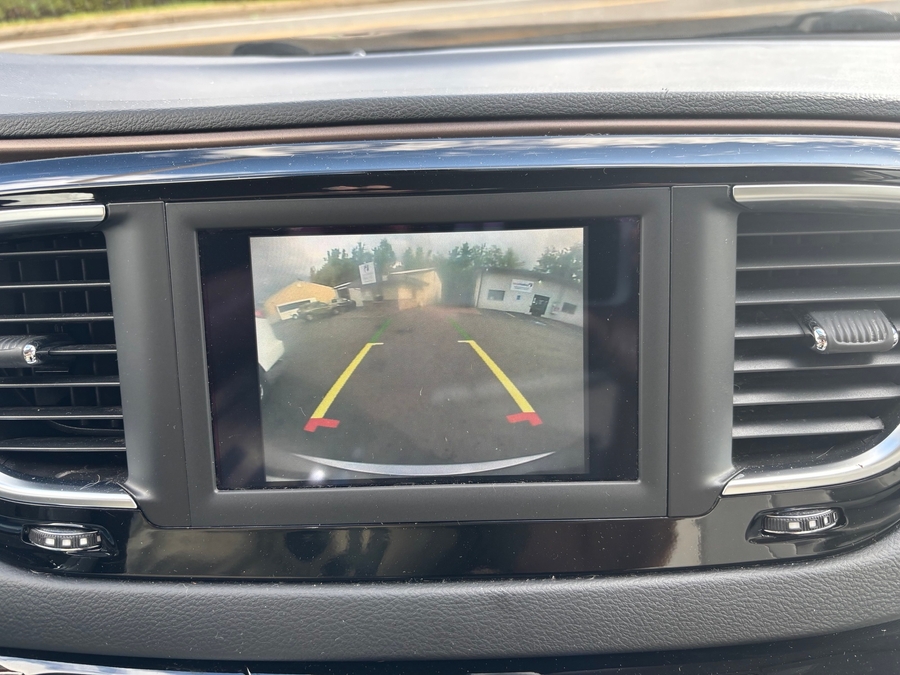 Used 2018 Chrysler Pacifica Touring L - BraunAbility Side Entry Fold Out Automatic Ramp