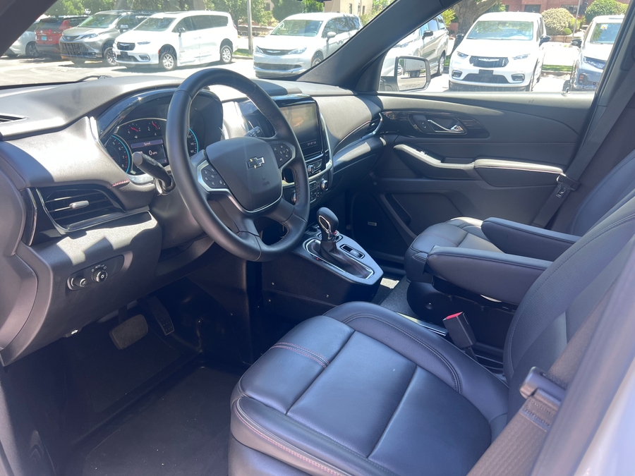 Used 2023 Chevrolet Traverse 2LT - BraunAbility Side Entry In Floor Automatic Ramp