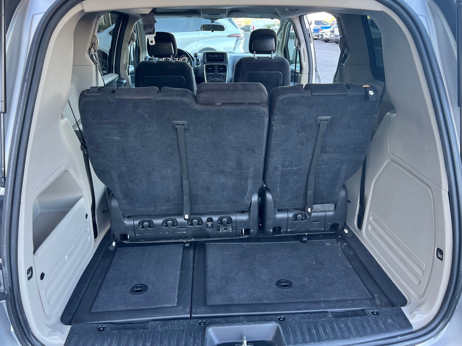 Used 2012 Dodge Grand Caravan SXT - BraunAbility Side Entry Entry Fold Out Automatic Ramp