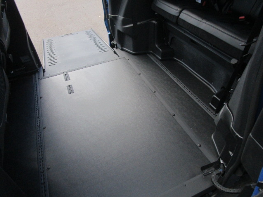 New 2026 Chrysler Pacifica Select Sport - BraunAbility Side Entry Entry In Floor Automatic Ramp