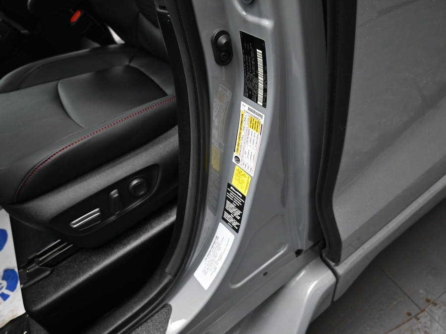 New 2026 Toyota Sienna Hybrid XSE Sport - BraunAbility Side Entry Entry Fold Out Automatic Ramp