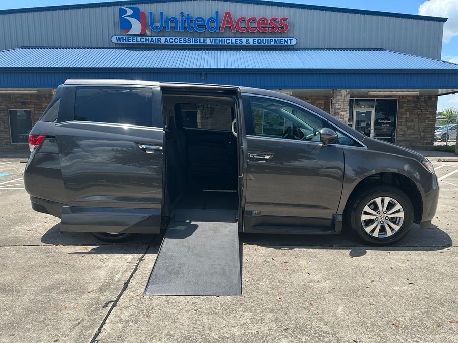 Used 2016 Honda Odyssey EX-L - VMI Side Entry Entry In Floor Automatic Ramp