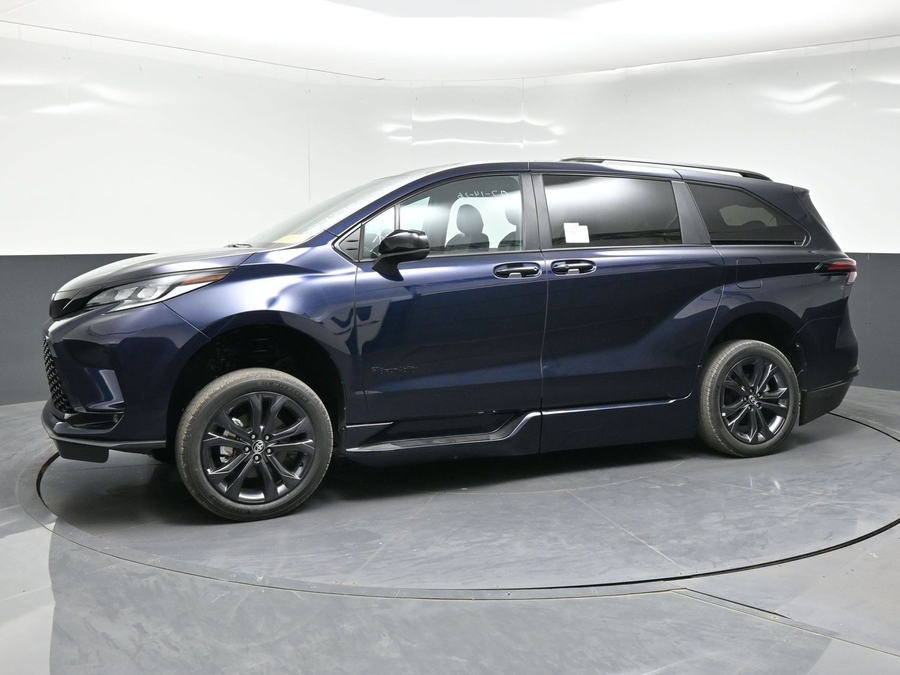 New 2026 Toyota Sienna Hybrid XSE Sport - BraunAbility Side Entry In Floor Automatic Ramp