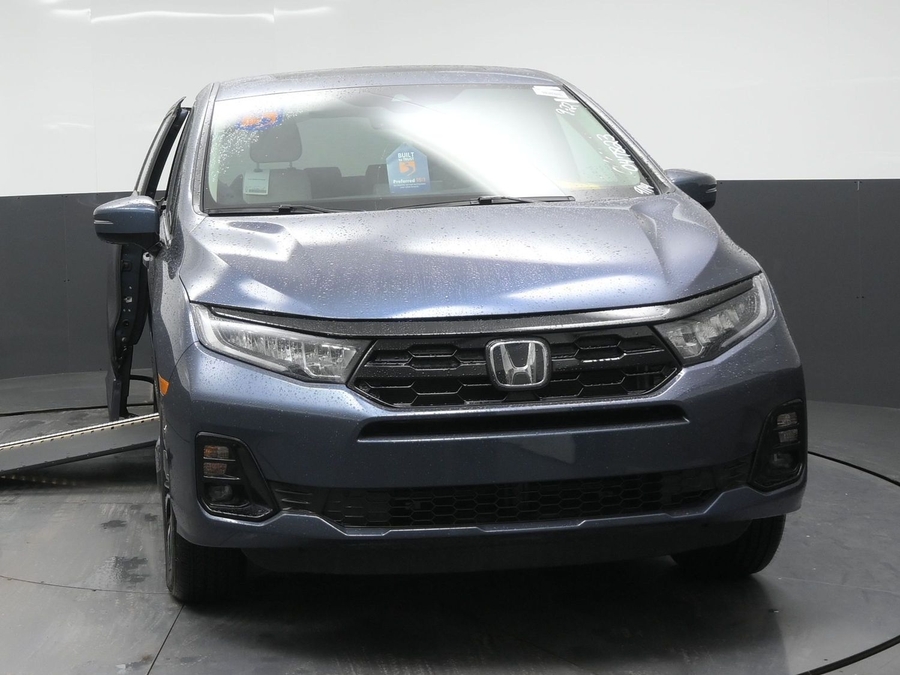 New 2026 Honda Odyssey Elite - BraunAbility Side Entry In Floor Automatic Ramp
