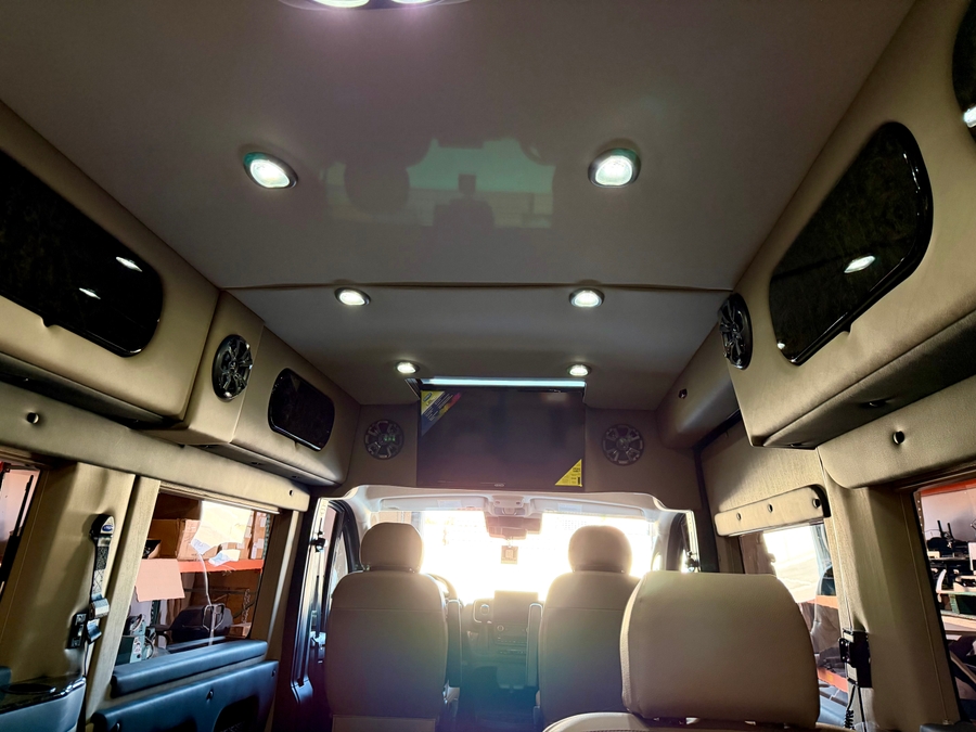 New 2025 Ram ProMaster SLT+ 2500 159WB HR -  Side Entry Lift Automatic Ramp
