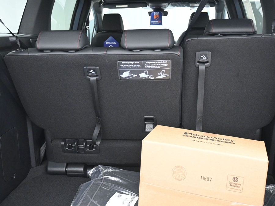 New 2026 Honda Odyssey Sport - BraunAbility Side Entry In Floor Automatic Ramp