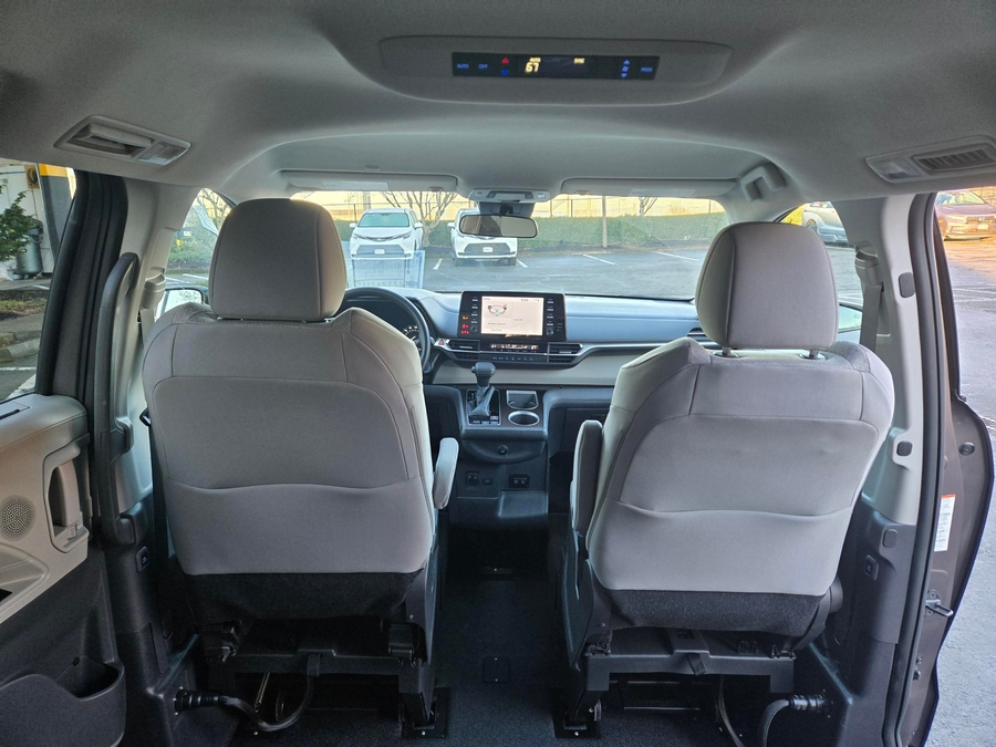 Used 2022 Toyota Sienna Hybrid LE - VMI Side Entry Entry In Floor Automatic Ramp