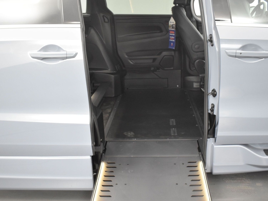 New 2026 Honda Odyssey Sport - BraunAbility Side Entry Entry In Floor Automatic Ramp