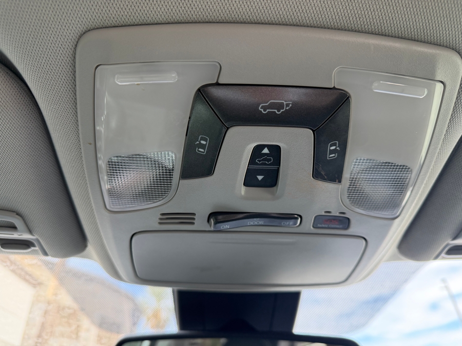 Used 2020 Toyota Sienna SE Premium - VMI Side Entry In Floor Automatic Ramp