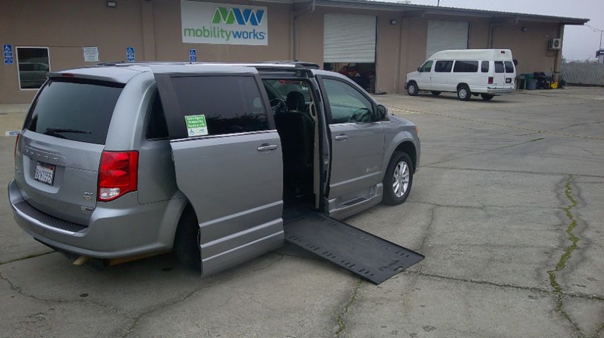 2018 DODGE GRAND CARAVAN - Image 10