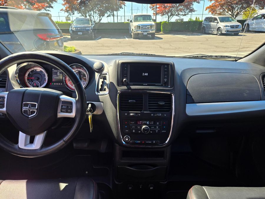 Used 2019 Dodge Grand Caravan GT - BraunAbility Side Entry Entry Fold Out Automatic Ramp