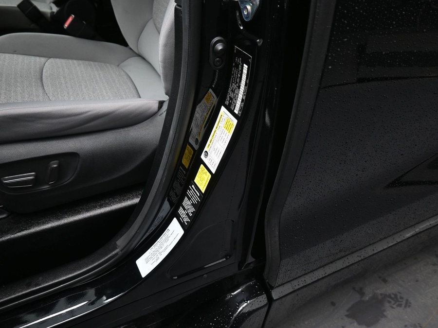 New 2025 Toyota Sienna Hybrid LE - BraunAbility Side Entry Entry Fold Out Automatic Ramp
