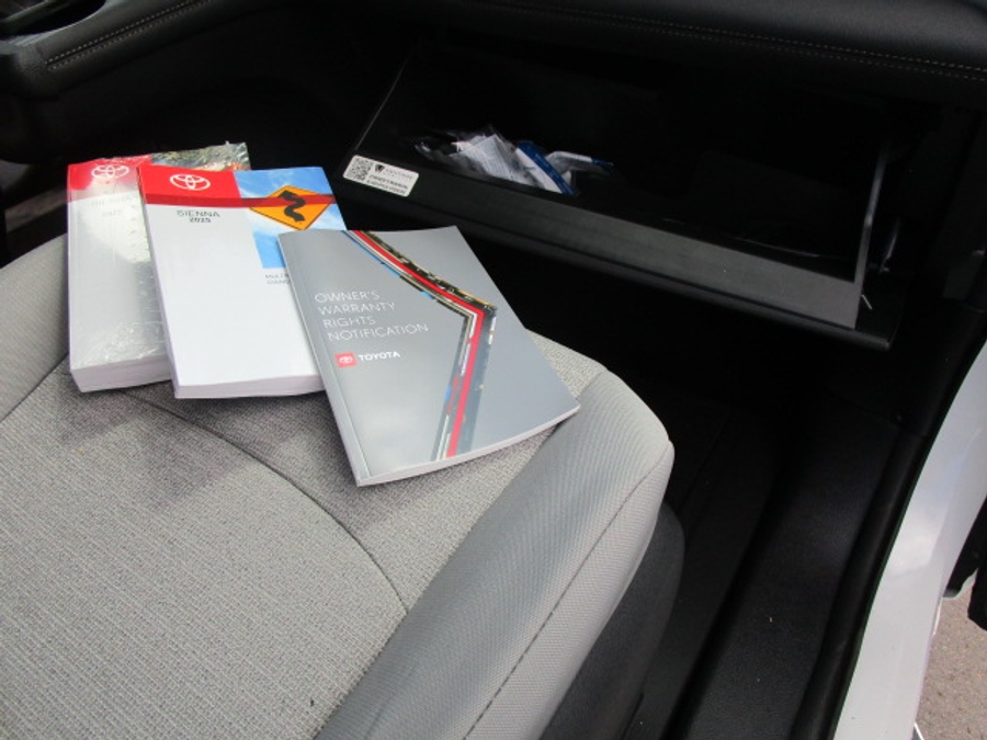 New 2025 Toyota Sienna Hybrid LE AWD w MID ROW - Vantage Mobility Commercial Side Entry Entry In Floor Manual Ramp