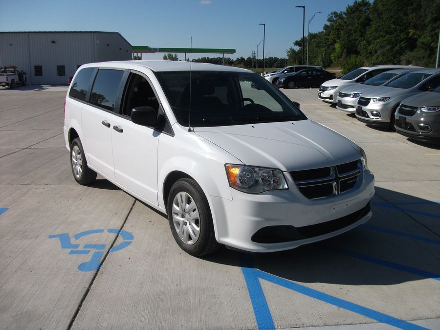 Used 2019 Dodge Grand Caravan SE - International Mobility  Entry  Ramp