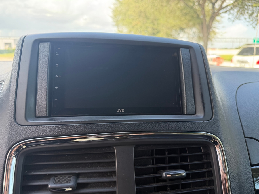 Used 2017 Dodge Grand Caravan  -    Ramp