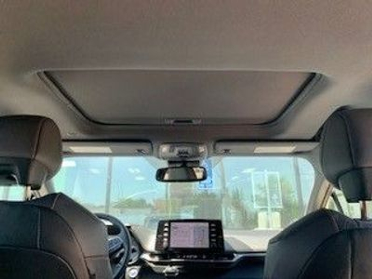 Image of Used 2022 Toyota Sienna XSE 7-Passenger