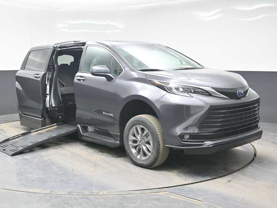 Grey Toyota Sienna with Side Entry Automatic Fold Out ramp