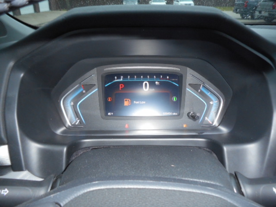 Silver Honda Odyssey image number 13
