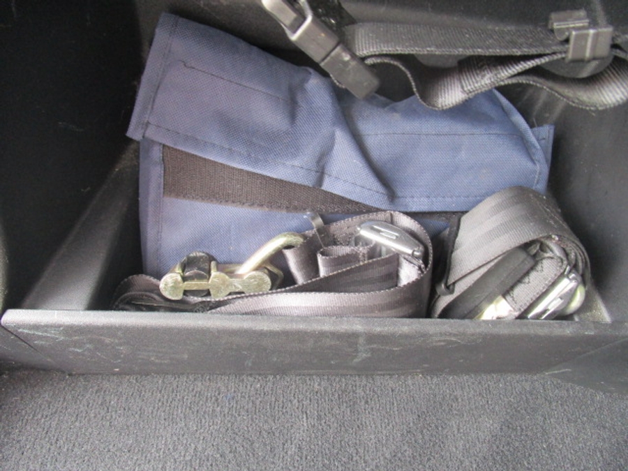 Used 2016 Toyota Sienna SE - BraunAbility Side Entry Entry Fold Out Automatic Ramp