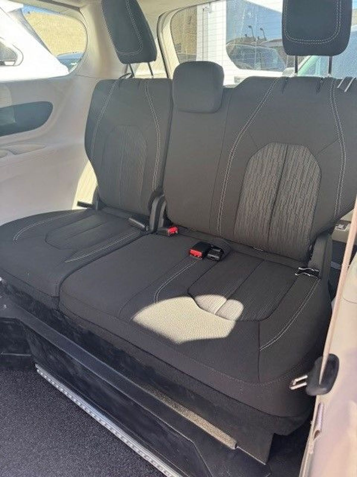 2024 CHRYSLER VOYAGER - Image 5