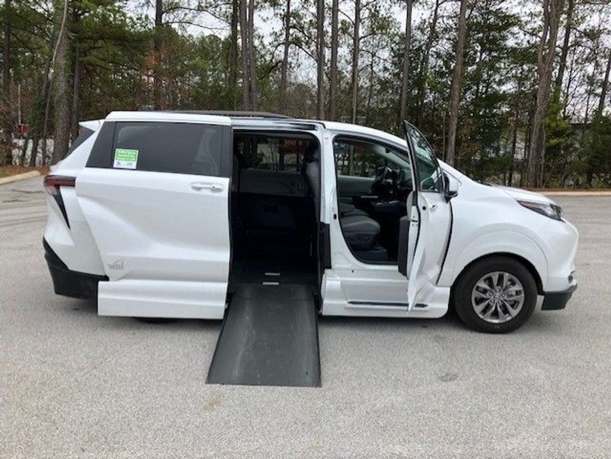 White Toyota Sienna with Side Entry Automatic In Floor ramp