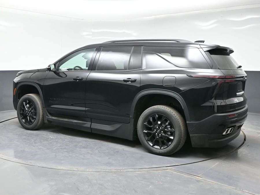 New 2025 Chevrolet Traverse 1LT Midnight - BraunAbility Side Entry Entry In Floor Automatic Ramp