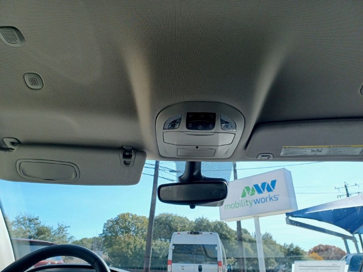 2024 CHRYSLER PACIFICA - Image 14