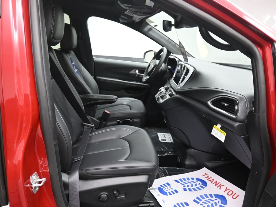 Red Chrysler Pacifica image number 8