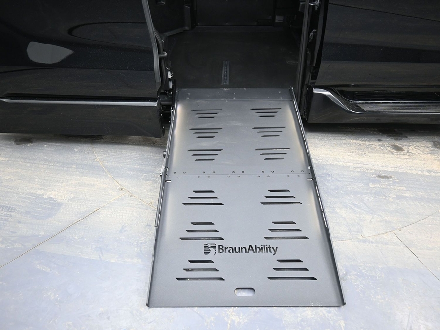 Black Toyota Sienna image number 10