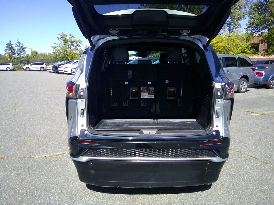  Toyota Sienna image number 11