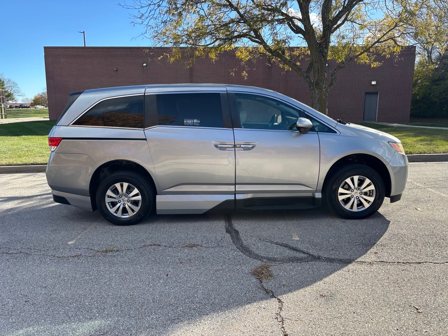 Used 2016 Honda Odyssey EX-L - VMI Side Entry Entry In Floor Automatic Ramp