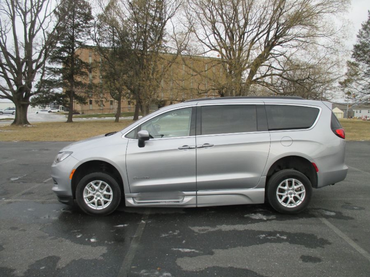 2021 CHRYSLER VOYAGER - Image 3