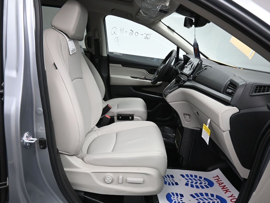 New 2026 Honda Odyssey EX-L - BraunAbility Side Entry In Floor Automatic Ramp