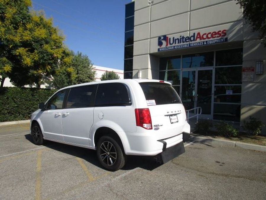 Used 2019 Dodge Grand Caravan GT - International Mobility Rear Entry Entry Fold Out Manual Ramp