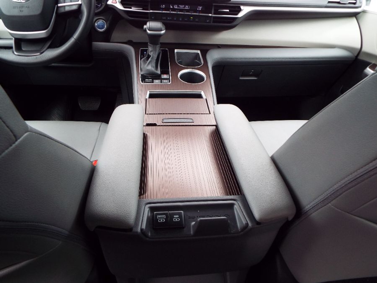 2024 TOYOTA SIENNA - Image 21