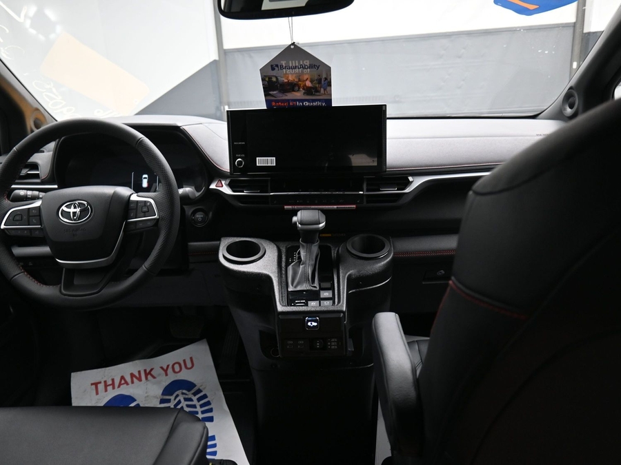 New 2026 Toyota Sienna Hybrid XSE Sport - BraunAbility Side Entry Fold Out Automatic Ramp