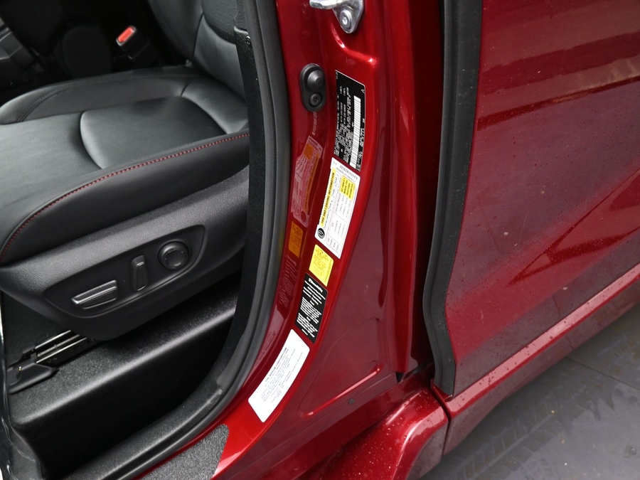 New 2026 Toyota Sienna Hybrid XSE Sport - BraunAbility Side Entry Entry Fold Out Automatic Ramp