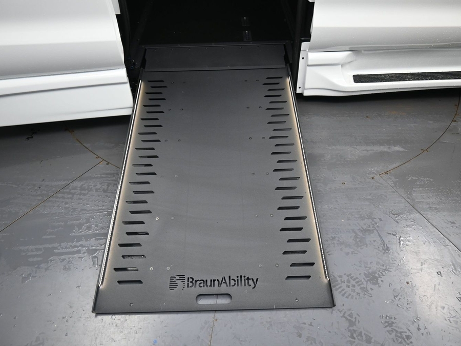 Used 2025 Chrysler Pacifica Select Safety - BraunAbility Side Entry In Floor Automatic Ramp
