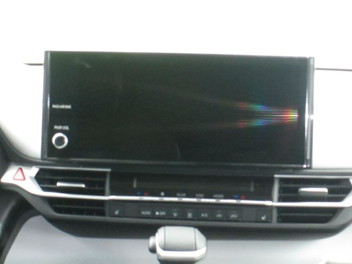 Black Toyota Sienna image number 18