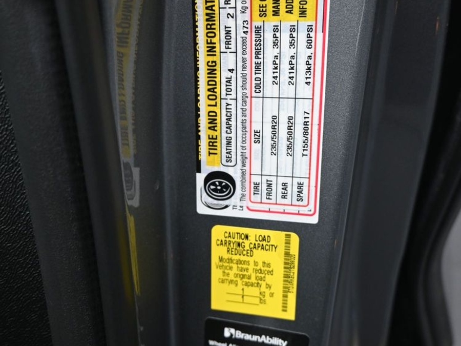 New 2026 Toyota Sienna Hybrid XSE Sport - BraunAbility Side Entry Fold Out Automatic Ramp
