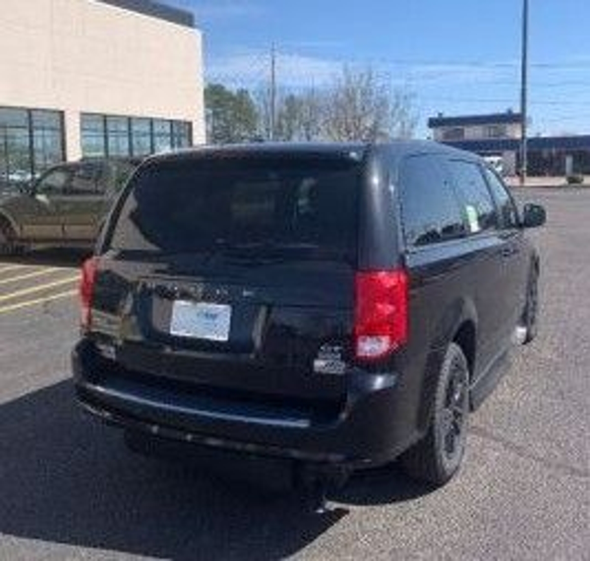 2019 DODGE GRAND CARAVAN - Image 5