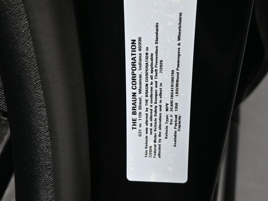 New 2026 Chrysler Pacifica Select Sport - BraunAbility Side Entry Fold Out Automatic Ramp