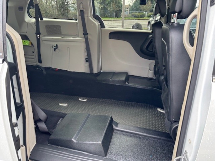 Used 2014 Chrysler Town and Country Touring - AMS Rear Entry Entry Fold Out Manual Ramp