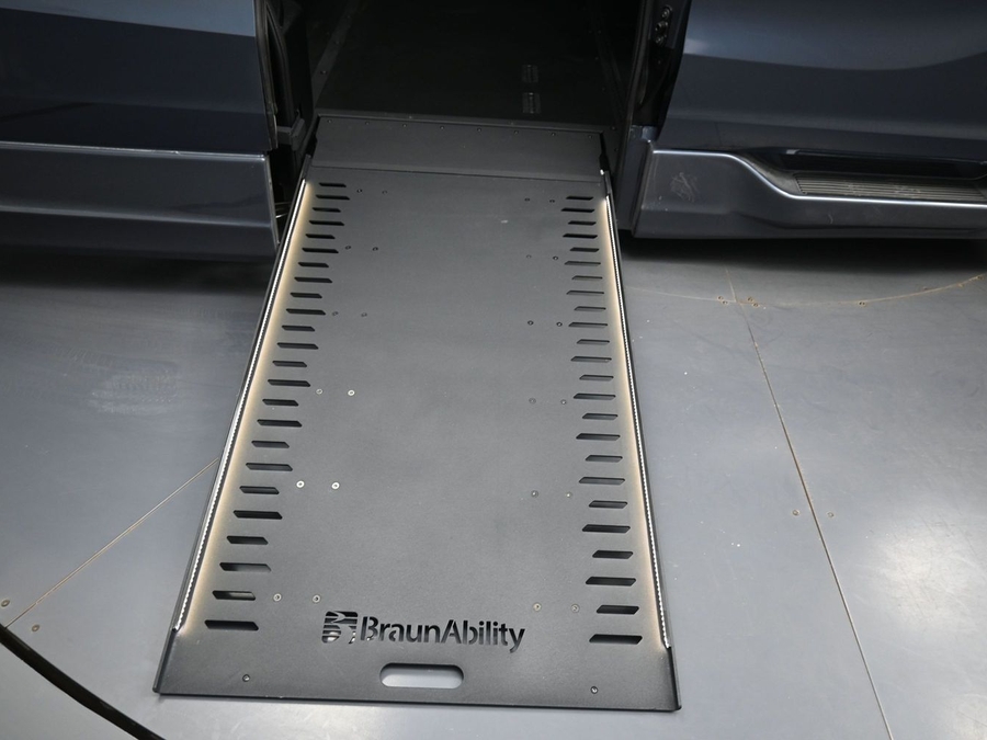 New 2026 Honda Odyssey EX-L - BraunAbility Side Entry Entry In Floor Automatic Ramp