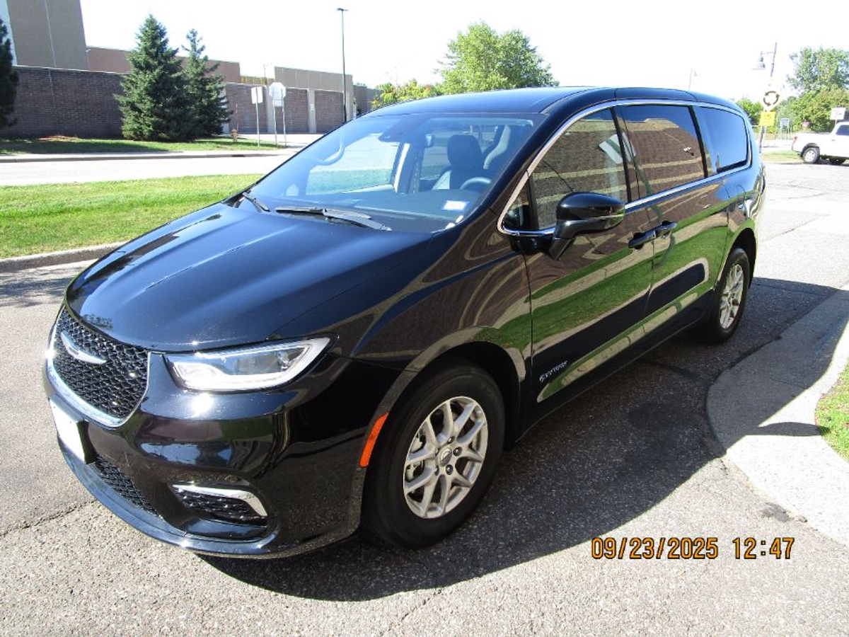 2024 CHRYSLER PACIFICA - Image 5