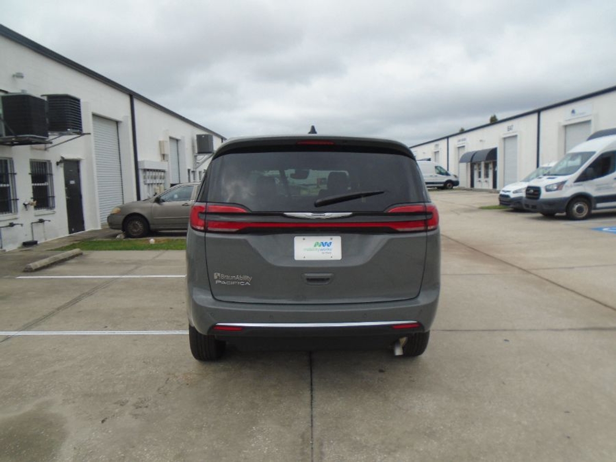 2025 CHRYSLER PACIFICA - Image 2