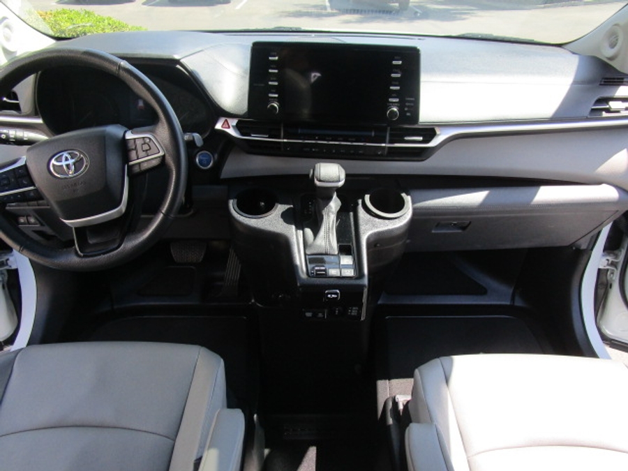 Used 2023 Toyota Sienna Hybrid XLE Plus - BraunAbility Side Entry Entry Fold Out Automatic Ramp