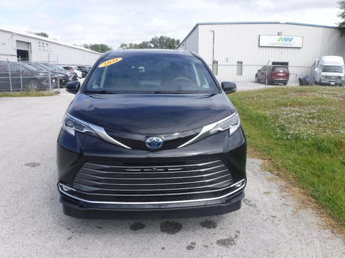 2022 TOYOTA SIENNA - Image 4